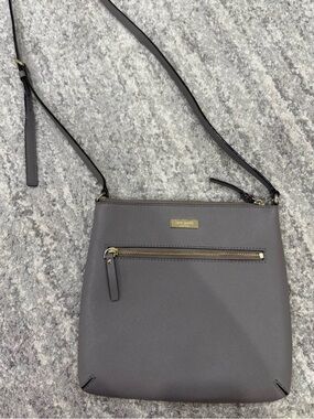 Kate Spade Gray Crossbody Bag - Sleek Everyday Shoulder Purse